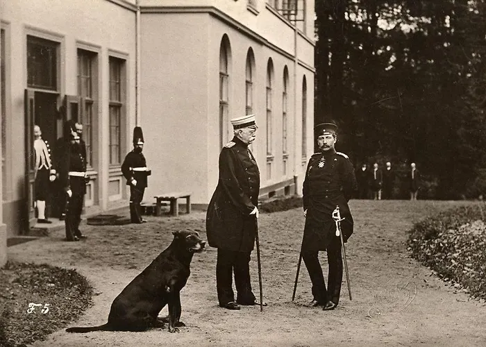 Wohnen Im Historischen Gebaeude Der Kaiserzeit